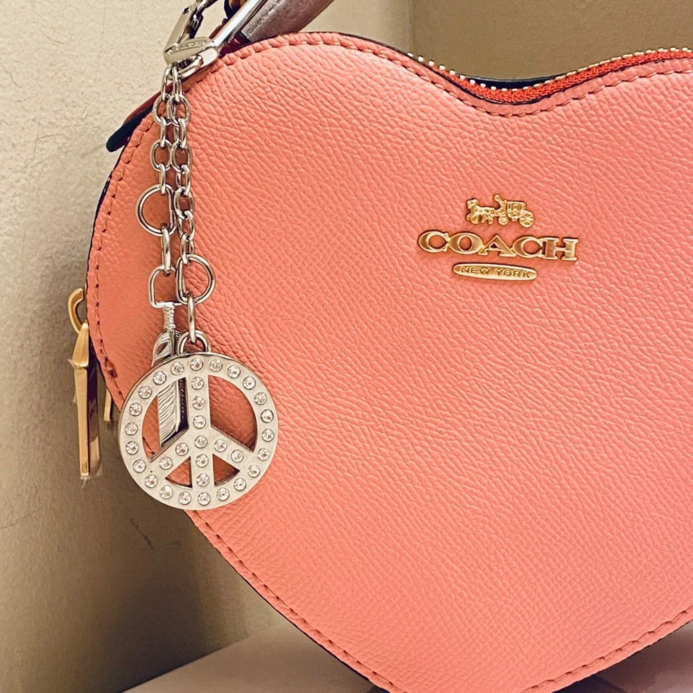 💰SOLD💰Rare NWOT Coach bag charm/keychain - Picture 4 of 13